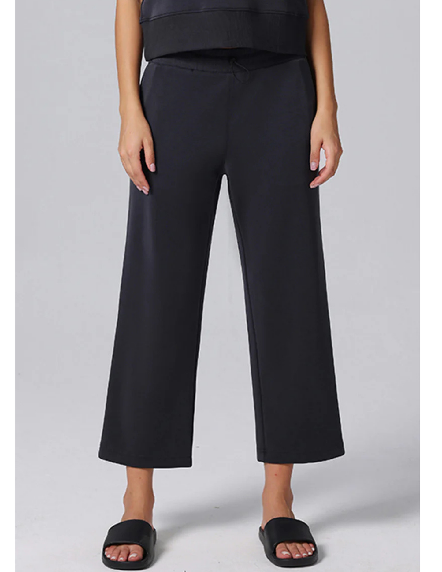 Rise Crop Pant
